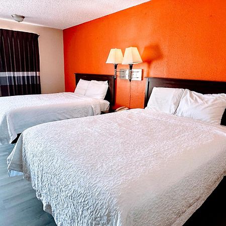 Relax Inn Henryetta Экстерьер фото